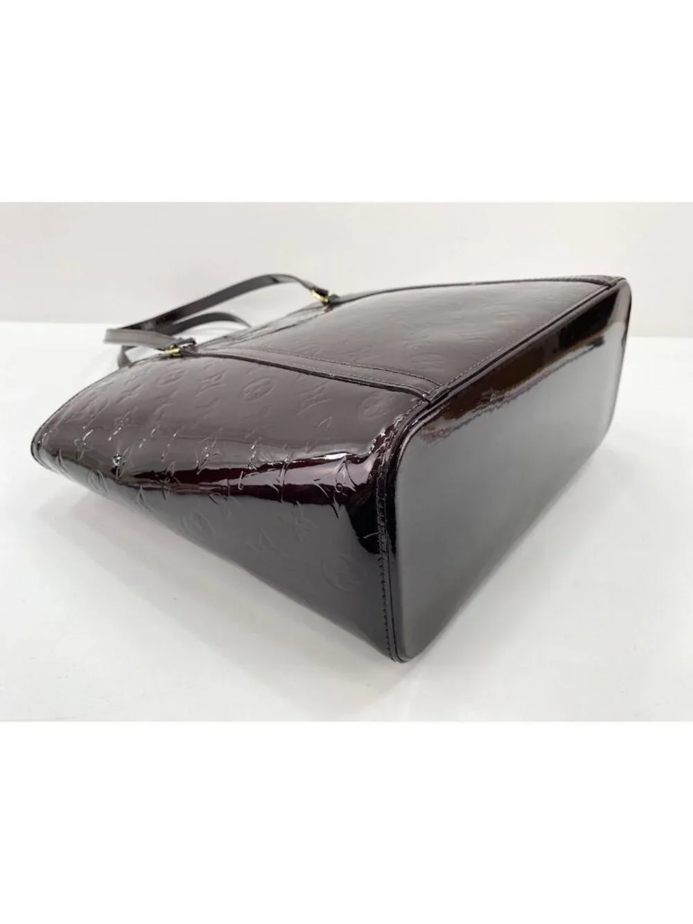 Louis Vuitton Tote Avalon